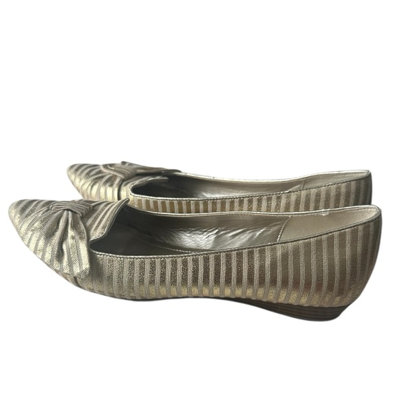 Anne Klein Iflex Metallic Gold and Cream Striped Bow Dress Flats - Picture 4 of 7